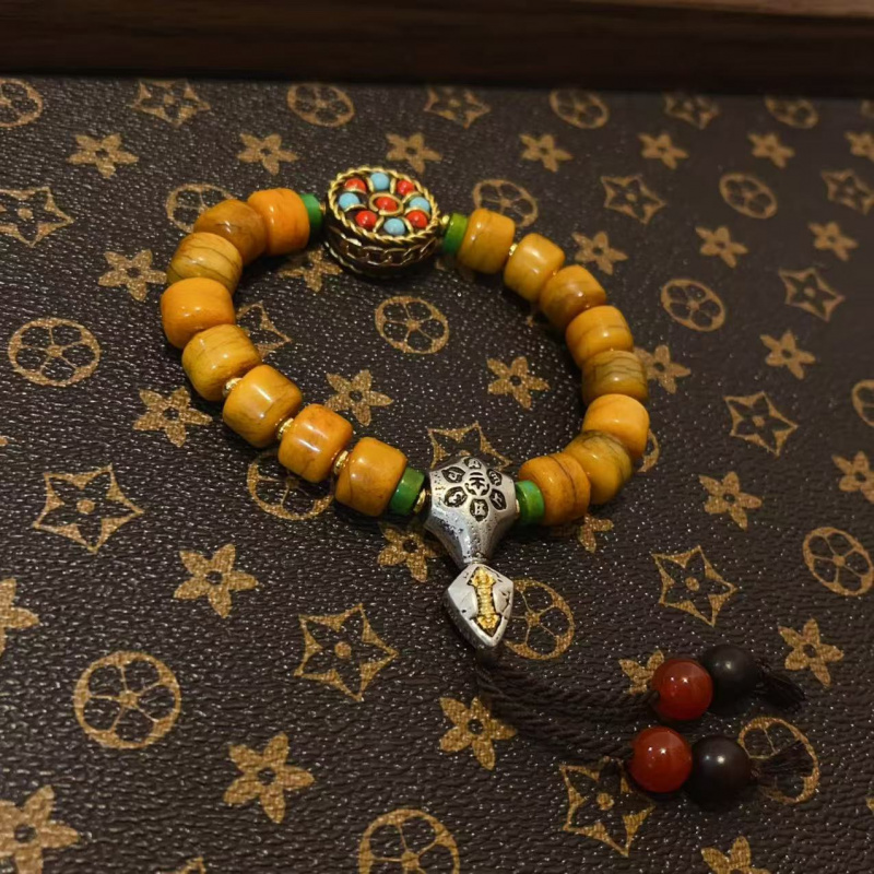 Women Accessories Nepal - Braccialetti Nepal abbinati all'osso di yak