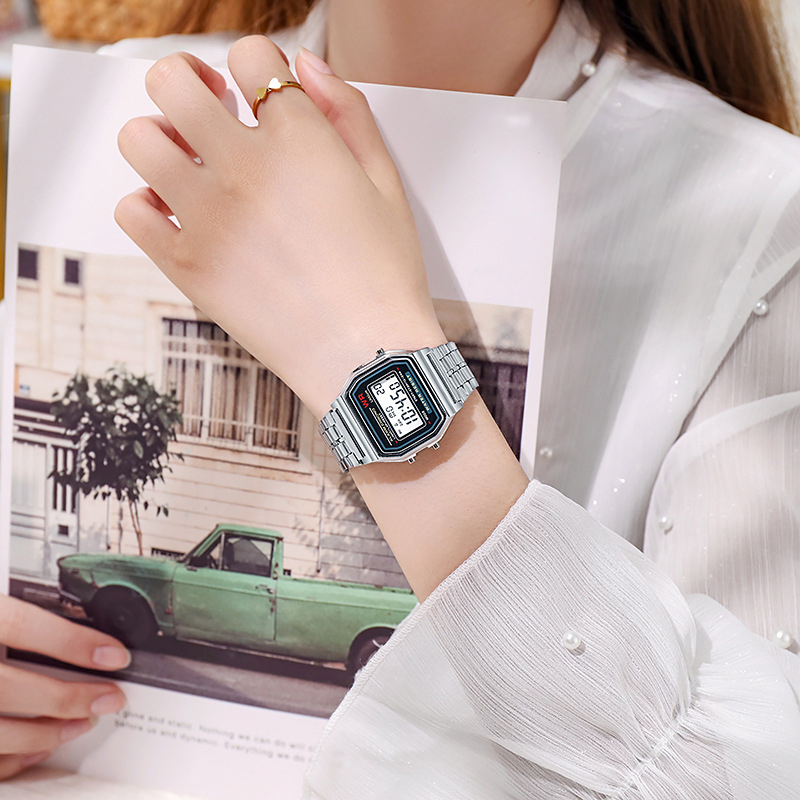 Orologio da polso con cinturin - Women Accessories Display recensione e prezzo