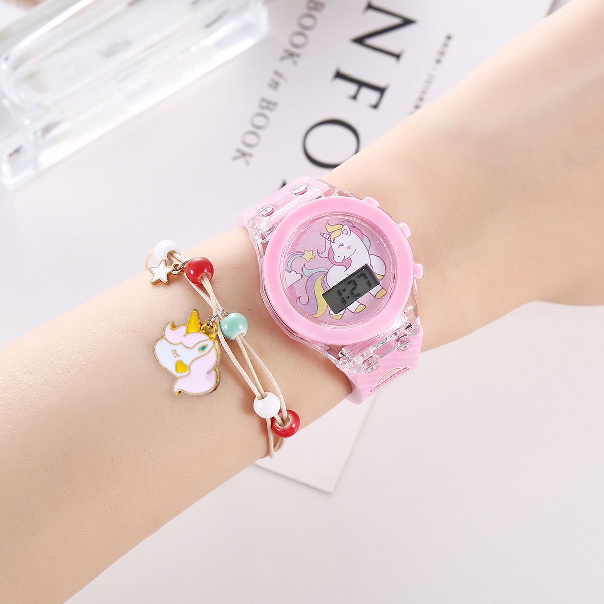 Simpatici orologi per ragazze  - Women Accessories Display recensione e prezzo