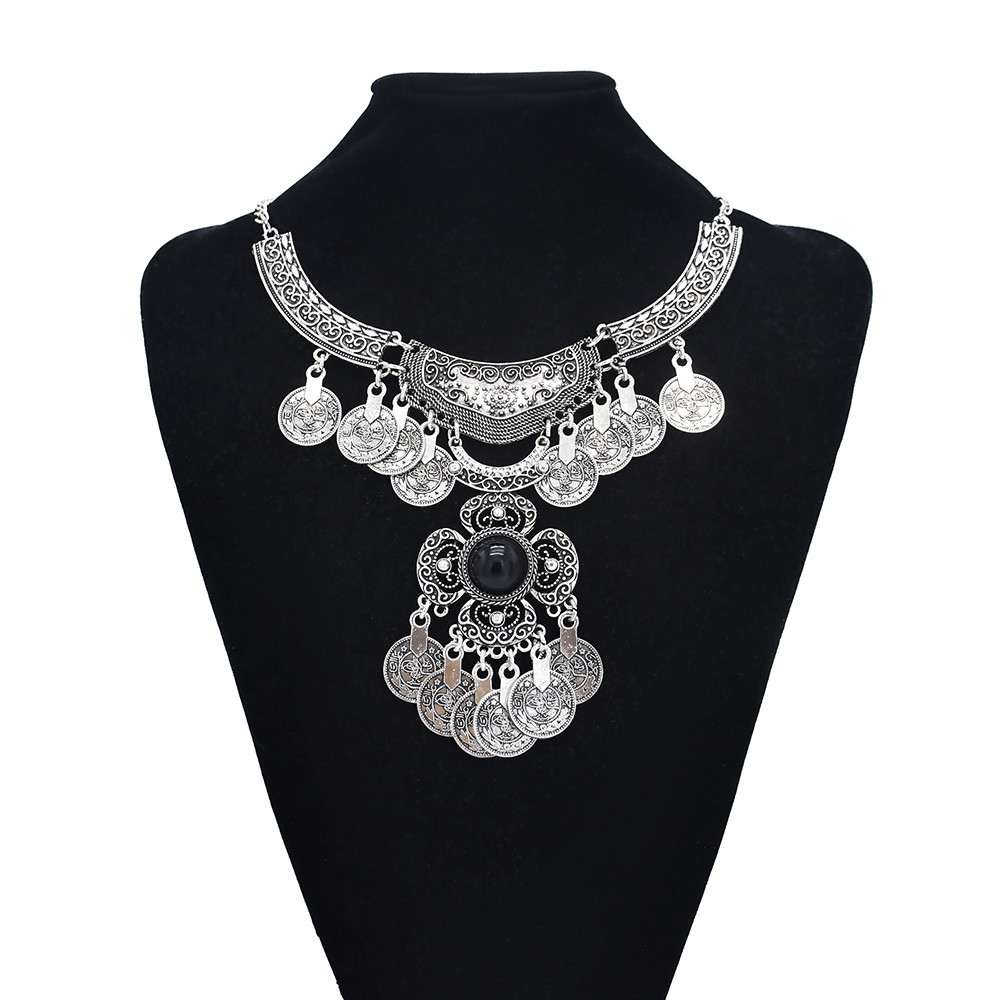 Collana con ciondolo nappa con - Women Accessories Nepal recensione e prezzo